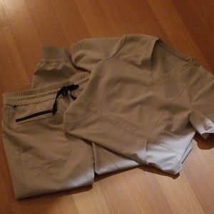 Star Wars+Figs Rey/Jedi jogger scrub pants size M